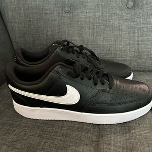 Nike Court Vision Low